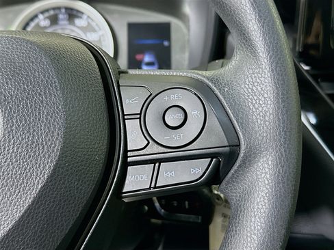 Used 2022 Toyota Corolla LE image 17