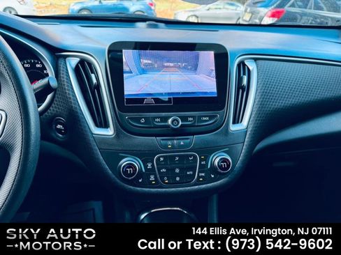 Used 2024 Chevrolet Malibu LT image 19