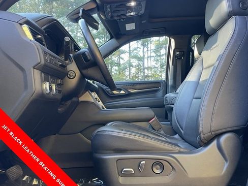 Used 2022 GMC Yukon XL Denali w/ Max Trailering Package image 4