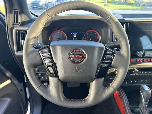 New 2026 Nissan Frontier PRO-4X w/ Pro-4x Convenience Package image 18