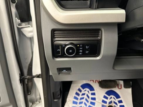 Certified 2024 Ford F350 XLT image 32