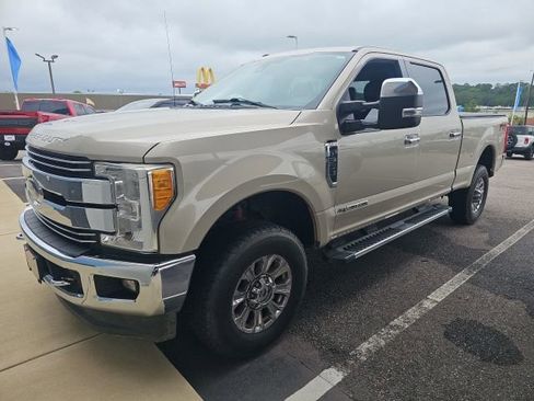 Used 2017 Ford F350 Lariat w/ Lariat Ultimate Package AWD/4WD image 3