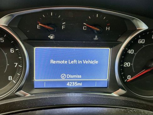 Used 2024 GMC Terrain SLT w/ LPO, Floor Liner Package AWD/4WD image 3