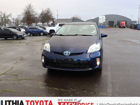 Used 2015 Toyota Prius Four image 1