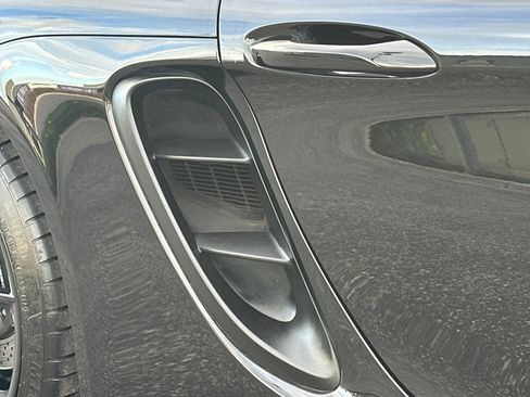 Used 2019 Porsche 718 Cayman image 31