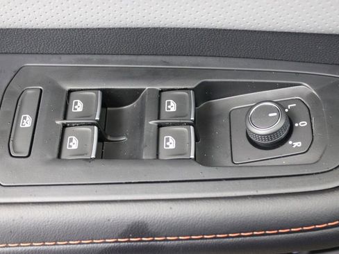 New 2026 Volkswagen Atlas Peak Edition AWD/4WD image 17