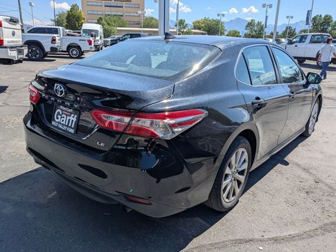 Used 2019 Toyota Camry LE FWD image 3