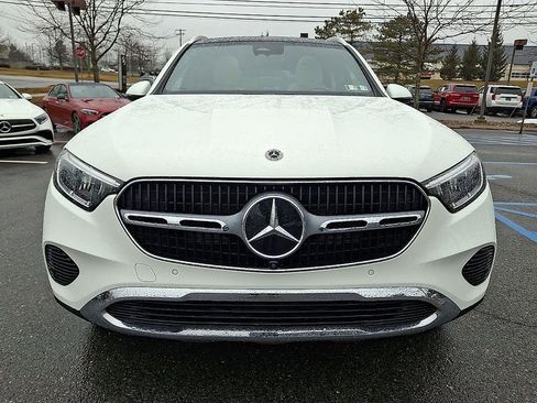 Used 2023 Mercedes-Benz GLC 300 4MATIC image 5