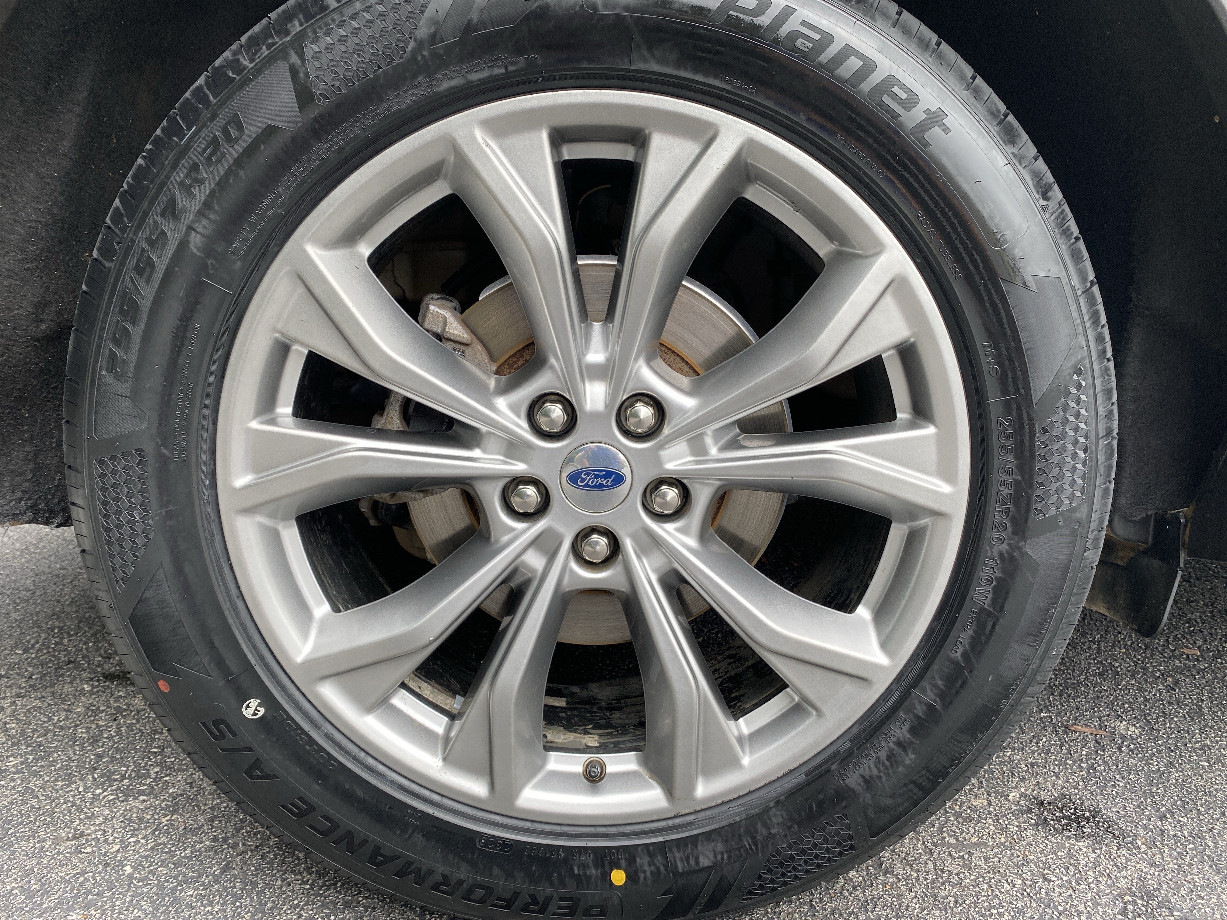 Used 2020 Ford Explorer XLT w/ Equipment Group 202A AWD/4WD image 13