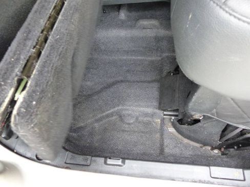 Used 2020 Chrysler Pacifica Touring-L w/ Tire & Wheel Group FWD image 36