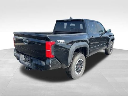 Used 2024 Toyota Tacoma TRD Off-Road image 7
