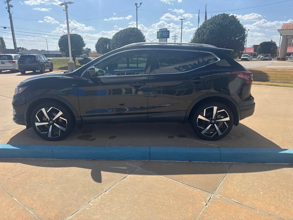 Used 2022 Nissan Rogue Sport SL AWD/4WD image 6