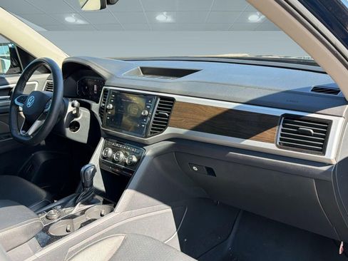 Used 2022 Volkswagen Atlas SE w/ Panoramic Sunroof Package AWD/4WD image 29
