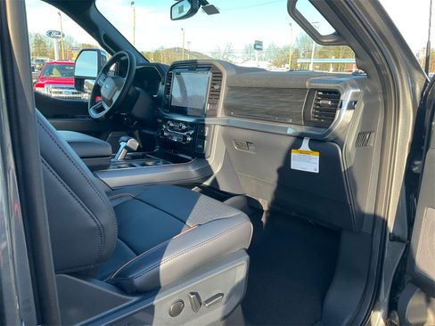 New 2025 Ford F150 Lariat w/ Equipment Group 501A Mid image 11