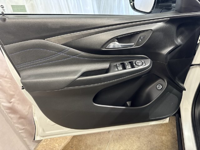 Used 2024 Buick Envista Sport Touring w/ Convenience I Package FWD image 22