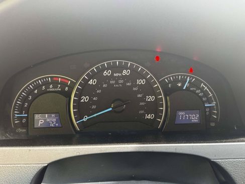 Used 2012 Toyota Camry LE FWD image 15
