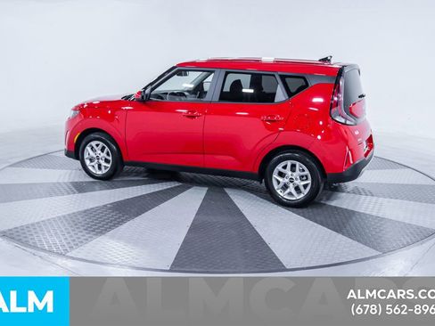 Used 2025 Kia Soul LX w/ LX Technology Package image 5