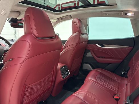 Used 2019 Maserati Levante GTS image 39