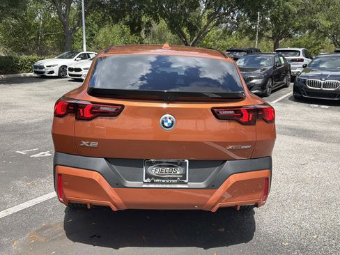 Used 2025 BMW X2 xDrive28i AWD/4WD image 5