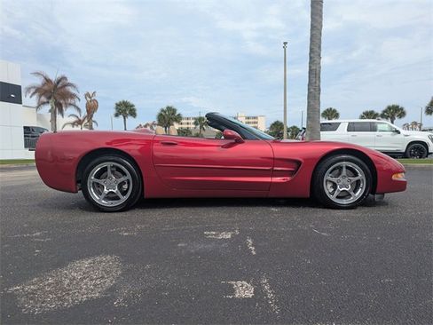 Used 2002 Chevrolet Corvette Convertible w/ Preferred Equipment Group2 image 3