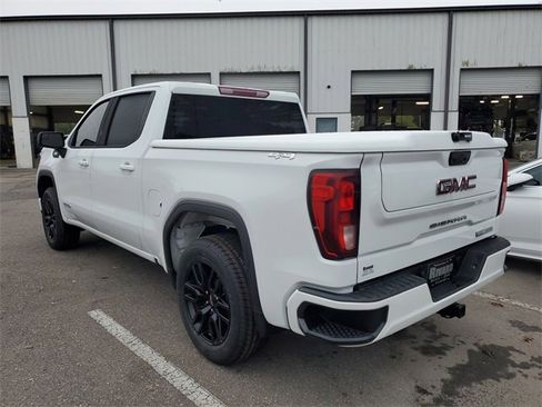 Used 2023 GMC Sierra 1500 Elevation image 3