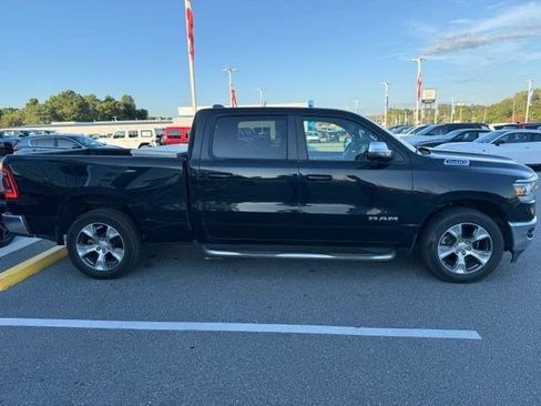 Used 2023 RAM 1500 Laramie AWD/4WD image 4