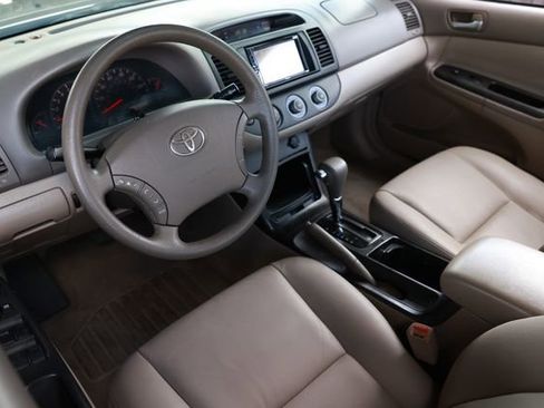 Used 2006 Toyota Camry LE image 6