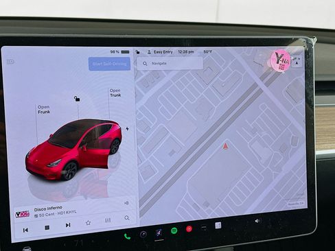 Used 2025 Tesla Model Y Long Range image 19