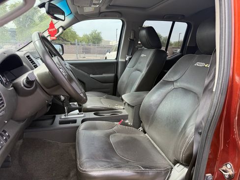 Used 2016 Nissan Frontier PRO-4X w/ Pro-4x Luxury Package AWD/4WD image 12