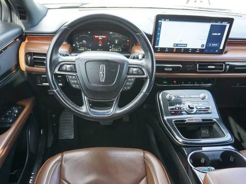 Used 2022 Lincoln Nautilus Reserve FWD image 18