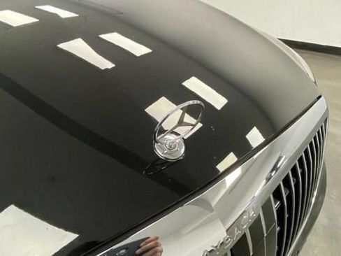 Used 2018 Mercedes-Benz Maybach S 560 4MATIC image 12