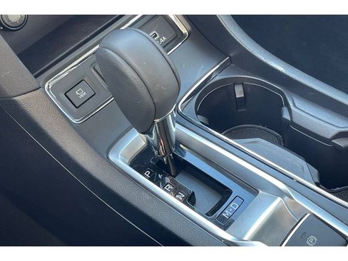 Certified 2023 Subaru Ascent Limited w/ Technology Package image 31