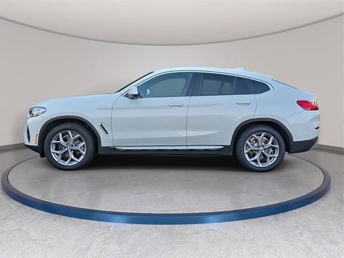 Used 2024 BMW X4 xDrive30i w/ Parking Assistance Package image 9