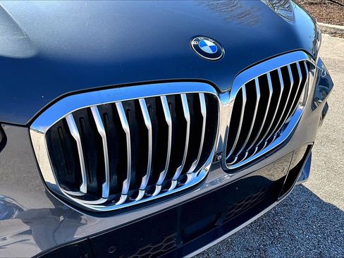 Used 2020 BMW X5 xDrive40i w/ M Sport Package image 33