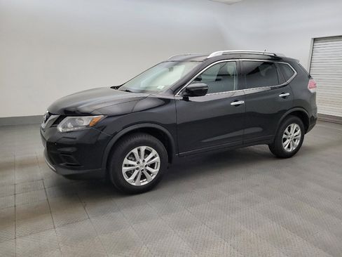 Used 2016 Nissan Rogue SV FWD image 2