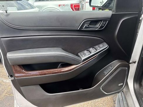 Used 2019 GMC Yukon SLT image 24