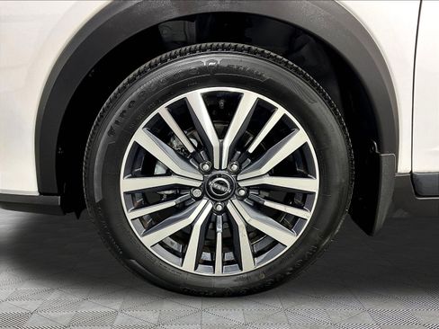 Used 2024 Nissan Kicks SV FWD image 33
