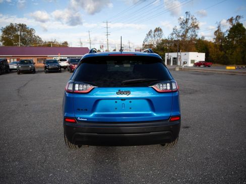 Used 2021 Jeep Cherokee Latitude Plus image 6