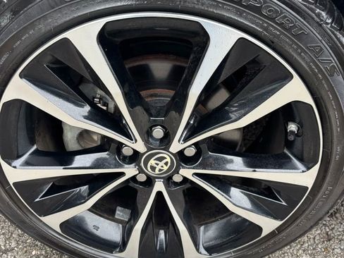 Used 2019 Toyota Corolla SE image 26