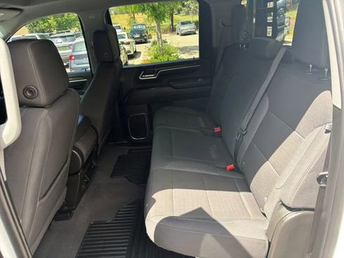 Used 2024 Chevrolet Silverado 3500 LT AWD/4WD image 13