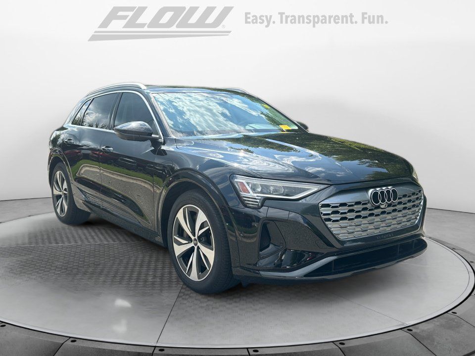 Used 2024 Audi Q8 e-tron Premium Plus AWD/4WD image 1