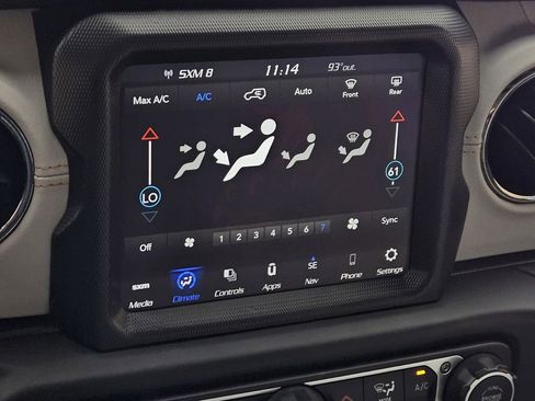 Used 2023 Jeep Wrangler Unlimited Sahara AWD/4WD image 14