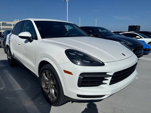 Used 2019 Porsche Cayenne AWD/4WD image 4