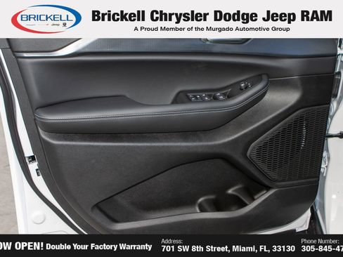 New 2025 Jeep Grand Cherokee Laredo X image 10