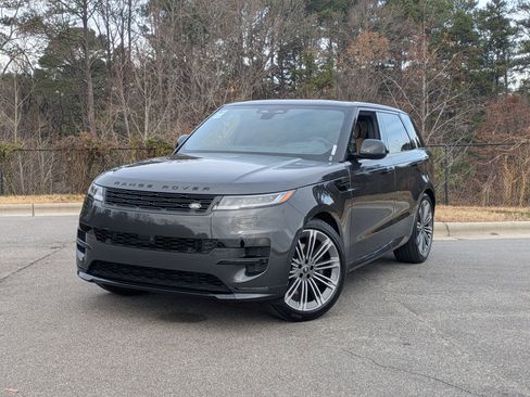 New 2025 Land Rover Range Rover Sport Dynamic SE image 1