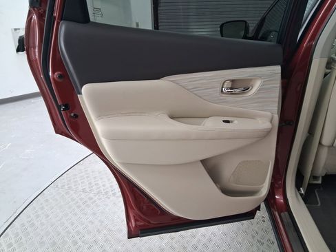 Used 2016 Nissan Murano Platinum w/ Platinum Technology Package image 26