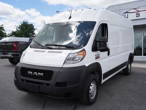 Used 2022 RAM ProMaster 2500 FWD image 1