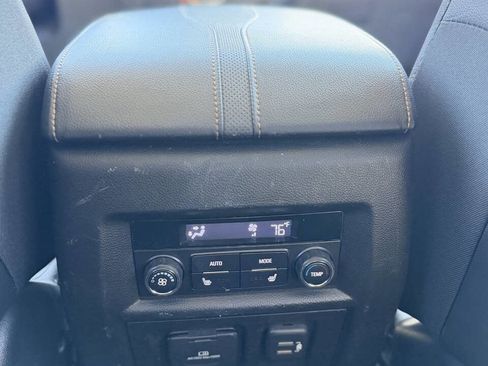 Used 2018 Chevrolet Traverse Premier w/ Driver Confidence II Package image 21