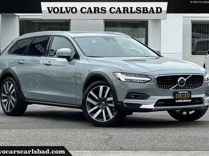 New 2025 Volvo V90 B6 Cross Country Ultra w/ Protection Package Premier
