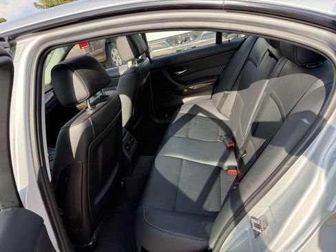 Used 2011 BMW 335i Sedan RWD image 13